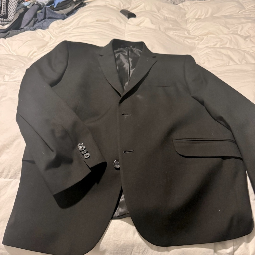 Men’s Kenneth Cole Suit Jacket! Never worn!
